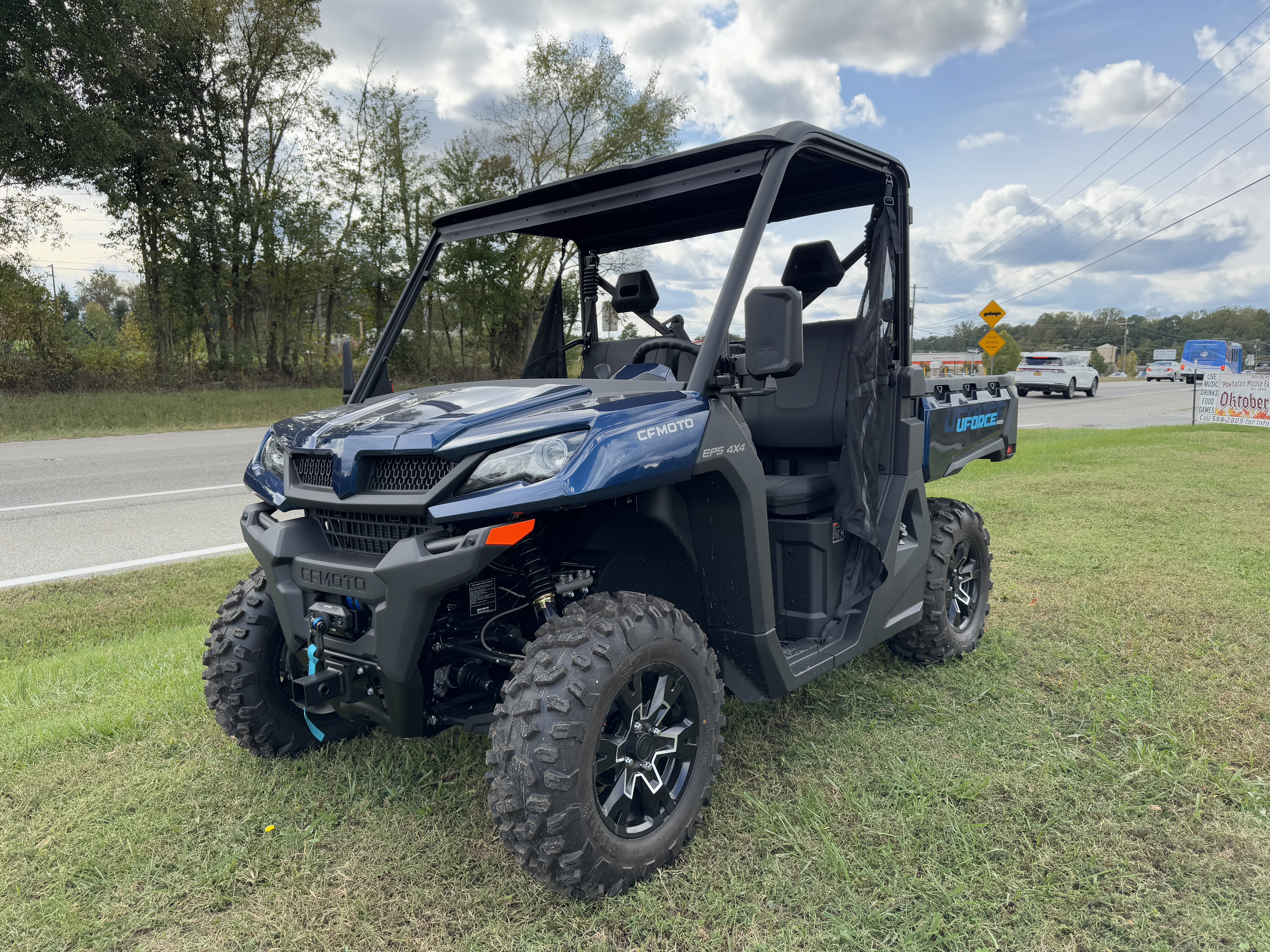 2025 CFMOTO UFORCE 1000 - Photo 3